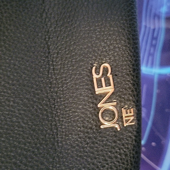 Purse - Picture 2 of 2
